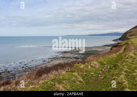 Sarn Wallog, auf walisisch Sarn Gynfelyn genannt, erstreckt sich in Cardigan Bay Wales UK Stockfoto