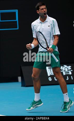 Melbourne Park, Melbourne, Victoria, Australien. Januar 2020. Australian Open Tennis; Novak Djokovic aus Serbien im Einsatz während seines Spiels gegen Tatsuma Ito von Japan Credit: Action Plus Sports/Alamy Live News Stockfoto