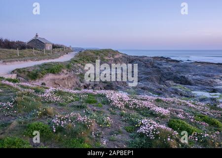 Abenddämmerung in Bobbys Bay Cornwall Uk Stockfoto