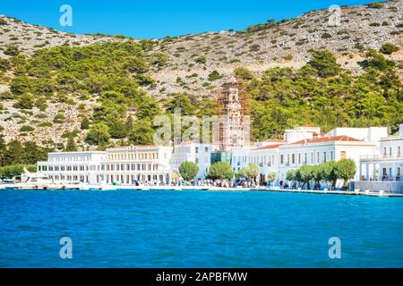 Das Griechisch-orthodoxe Kloster Taxiarchis Mihail Panoramitis auf Symi (Rhodos, Griechenland) Stockfoto