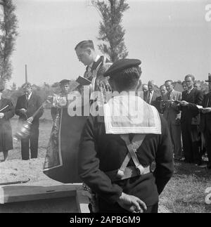 Funeral Stoker Third Class Datum: 11. August 1947 Schlagwörter: Beerdigung Stockfoto