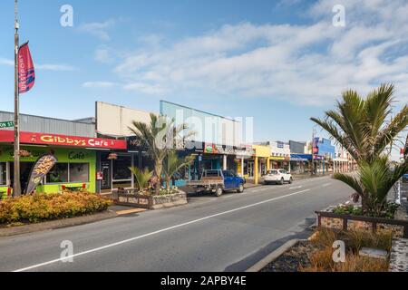 Geschäfte an der Palmerston Street in Westport, West Coast Region, South Island, Neuseeland Stockfoto