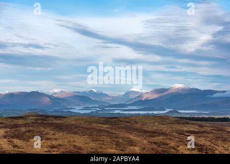 Hügel von Loch Lomond - Wolken. Blick von Kilpatrick Hills Stockfoto