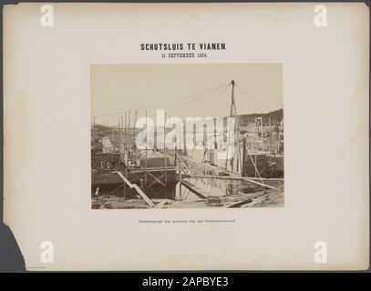 Merwedekanaal südlich von Utrechter Beschreibung: Bau einer Schleuse in Vianen.Ansichtspunkt nördlich der äußeren Schleuse Datum: 11. September 1884 Standort: Utrechter (prov.), Vianen, Vianen Schlüsselwörter: Schlösser, Schlösser, Schlösser, Hydraulikanlagen Stockfoto