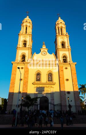 Sinaloa, Mexiko - 19. Januar 2019: Berühmte Dombasilika Unserer Lieben Frau vom Rosary im Stadtzentrum Stockfoto