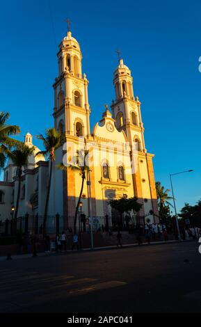 Sinaloa, Mexiko - 19. Januar 2019: Berühmte Dombasilika Unserer Lieben Frau vom Rosary im Stadtzentrum Stockfoto