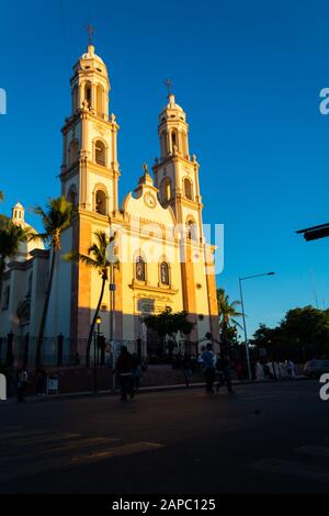 Sinaloa, Mexiko - 19. Januar 2019: Berühmte Dombasilika Unserer Lieben Frau vom Rosary im Stadtzentrum Stockfoto