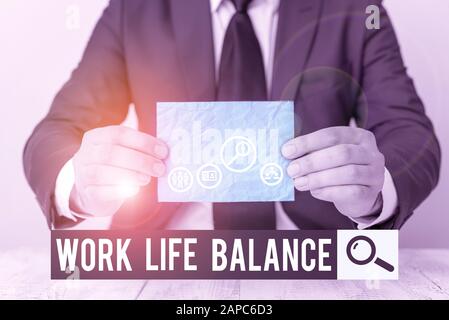 Text Zeichen zeigen, Work Life Balance. Business Foto text Aufteilung der Zeit zwischen Beruf oder Familie und Freizeit Stockfoto