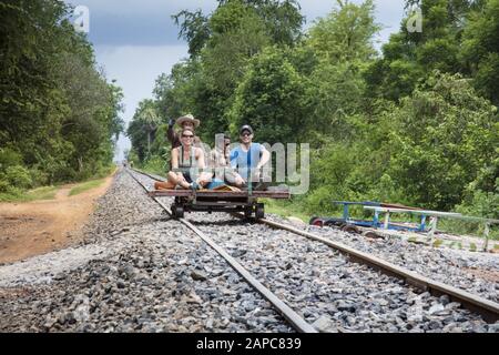 Asien, Südostasien, Kambodscha, Battambang und der neu eröffnete Bambuszug (2019) Stockfoto