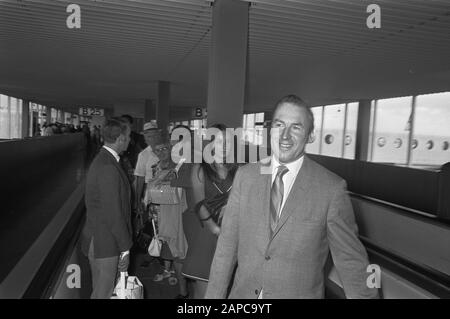 Ankunftsastronaut James Lovell (USA) mit Frau und 2 Kindern auf Schiphol Datum: 21. August 1969 Schlüsselwörter: Spees, Children, Ankunftszeit, Astronauten persönlicher Name: James Lovell Stockfoto