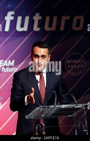 Roma, Italien. Januar 2020. Luigi Di Maio Rom 22. Januar 2020. Pressekonferenz des italienischen Außenministers, um bekannt zu geben, dass er die Bewegung 5-Sterne-Führer beendet. Foto Samantha Zucchi Insidefoto Credit: Insidefoto srl/Alamy Live News Stockfoto