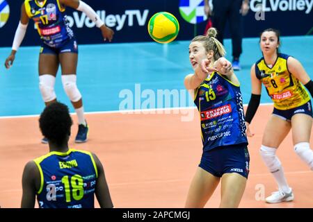 Treviso, Italien. Januar 2020. Kimberly-Hügel während Imoco Volley Conegliano vs. C.S.M. Volei Alba Blaj, Volleyball Champions League-Frauen in Treviso, Italien, 22. Januar 2020 Credit: Independent Photo Agency/Alamy Live News Stockfoto