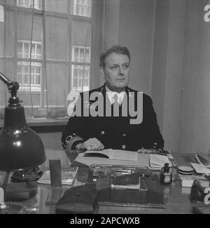 P [Portraits/Persons]/Anefo London Serie Beschreibung: Admiral J. Furstner, Marineminister: Minister vom 27. Juli 1941 bis 23. Februar 1945 Datum: {1941-1945} Ort: Großbritannien, London Schlagwörter: Minister, Porträts, Regierungen, Weltkrieg persönlicher Name: Furstner, J.Th. Stockfoto