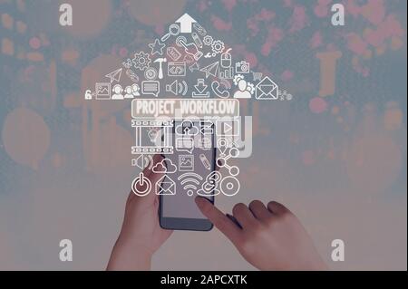 Textzeichen, das den Projektworkflow anzeigt. Geschäftsfoto mit einer Reihe von Schritten, die für die Durchführung von Aufgaben erforderlich sind Stockfoto