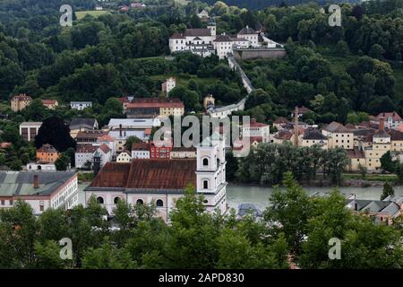 Panoramablick auf Passaus Altstadt, Passau Deutschland. Stockfoto