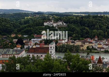 Panoramablick auf Passaus Altstadt, Passau Deutschland. Stockfoto