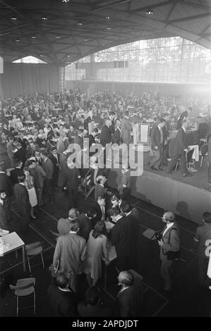 Mitgliederversammlung VPRO in Expohal Hilversum. Übersichten Datum: 22. Juni 1968 Ort: Hilversum Stichwörter: Übersichten, Mitgliederversammlungen persönlicher Name: Expohal Institution Name: VPro Stockfoto