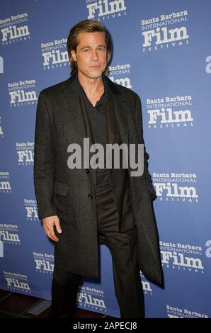 Santa Barbara, Kalifornien, USA. Januar 2020. Brad Pitt kommt am 22. Januar 2020 im Arlington Theatre in Santa Barbara, Kalifornien, zum 35. Jährlichen Maltin Modern Master Award des Santa Barbara International Film Festivals. Foto: Crash/imageSPACE/MediaPunch Credit: MediaPunch Inc/Alamy Live News Stockfoto