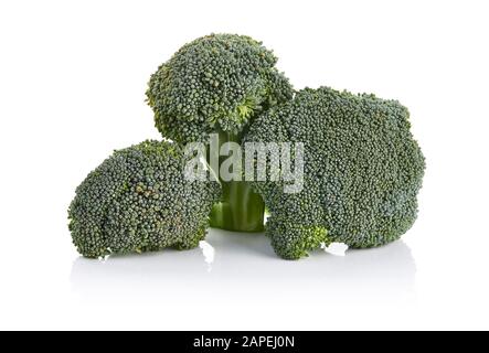 Frischer Broccoli Isoliert auf weißem Hintergrund Stockfoto