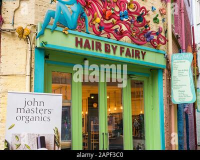 Hair By Fairy, Hair Salon, Neil's Yard, Seven Dials, Covent Garden, London, England, Großbritannien, GB. Stockfoto