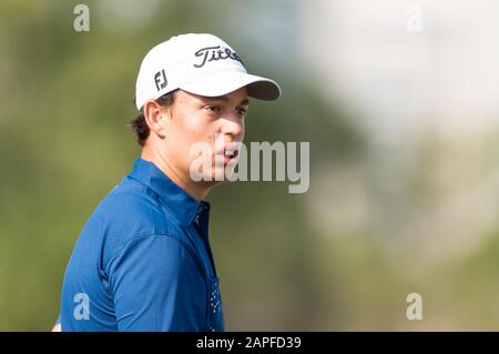 Dubai, VAE. Januar 2020. Joshua Hill of England (Amateur) in Runde 1 während der PGA European Tour Dubai Desert Classic im Emirates Golf Club, Dubai, VAE am 23. Januar 2020. Foto von Grant Winter. Nur redaktionelle Nutzung, Lizenz für kommerzielle Nutzung erforderlich. Keine Verwendung bei Wetten, Spielen oder einer einzelnen Club-/Liga-/Spielerpublikationen. Kredit: UK Sports Pics Ltd/Alamy Live NewsDubai, VAE. Januar 2020. Kredit: UK Sports Pics Ltd/Alamy Live News Stockfoto