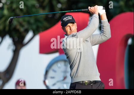 Dubai, VAE. Januar 2020. Henrik Stenson aus Schweden hat sich während der PGA European Tour Dubai Desert Classic im Emirates Golf Club, Dubai, VAE am 23. Januar 2020 in Runde 1 abgezweigt. Foto von Grant Winter. Nur redaktionelle Nutzung, Lizenz für kommerzielle Nutzung erforderlich. Keine Verwendung bei Wetten, Spielen oder einer einzelnen Club-/Liga-/Spielerpublikationen. Kredit: UK Sports Pics Ltd/Alamy Live NewsDubai, VAE. Januar 2020. Kredit: UK Sports Pics Ltd/Alamy Live News Stockfoto