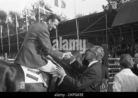 CHIO, Rotterdam (22.): Bürgermeister Thomassen und Harry Wouters van den Oudenweijer Datum: 7. September 1969 Ort: Rotterdam, Zuid-Holland Stichwörter: Pferde Personenname: Thomassen, Wim, Wouters van den Oudenweijer, Harry Institutionenname: CHIO Stockfoto