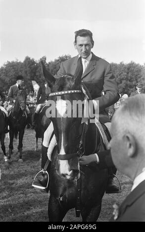 CHIO, Rotterdam (22.): NR. 15 Wouters V. D. Oudenweijer NR. 16.17 W. D. Oudenweijer en Jarasinski (Dtsl.) Datum: 7. September 1969 Standort: Rotterdam, Zuid-Holland Personenname: Jarasinski, W. V. D. Oudenweijer Institutionenname: CHIO Stockfoto