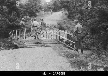 X Genie Veldcie te Tjikampek - Wadas Beschreibung: Cikampek, Wadas Datum: 20. Dezember 1947 Ort: Cikampek, Indonesien, Niederländische Ostindien, Wadas Stockfoto