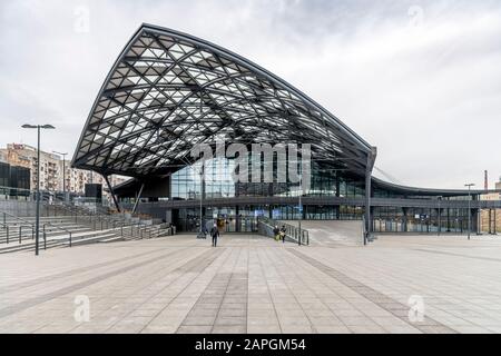 Bahnhof Łódź Fabryczna, Lodz, Polen. Entworfen von der Architektin Ewelina Oscroba, Eröffnung im Dezember 2016. Stockfoto