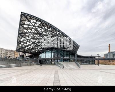 Bahnhof Łódź Fabryczna, Lodz, Polen. Entworfen von der Architektin Ewelina Oscroba, Eröffnung im Dezember 2016. Stockfoto