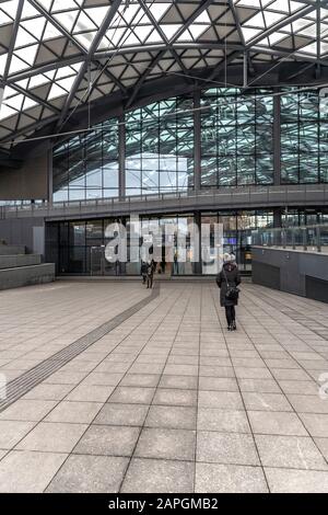 Bahnhof Łódź Fabryczna, Lodz, Polen. Entworfen von der Architektin Ewelina Oscroba, Eröffnung im Dezember 2016. Stockfoto