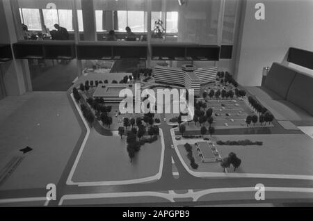 Computerbau von KLM für die automatische Buchungsmethode Corda in Amstelveen. Außendatum: 11. März 1970 Standort: Amstelveen, Noord-Holland-Institutionenname: KLM Stockfoto