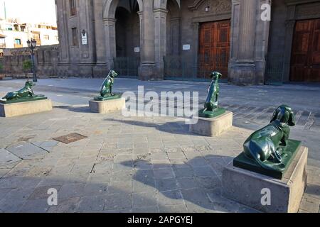 Las Palmas - Gran Canaria / Spanien - 01 22 2017: Kunstwerk in der Stadt Gran Canaria auf der Catedral de Santa Ana Stockfoto