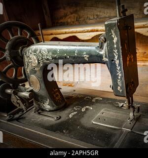 Antike Vintage-Nähmaschine - Stillleben Stockfoto