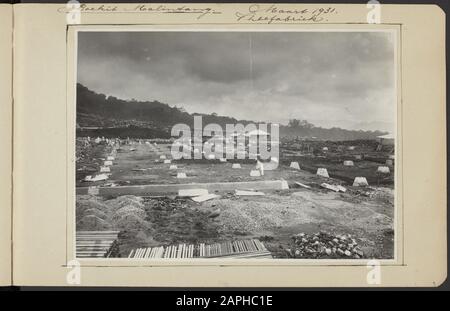 Fotoalbum Deli Maatschappij: Enterprises Boekit Malintang/Aer Puetih Beschreibung: Die Grundlage für die Teefabrik bei der Firma Boekit Malintang Anmerkung: Beschriftung. Boekit Malintang. März 1931. Teefabrik. Datum: März 1931 Stockfoto