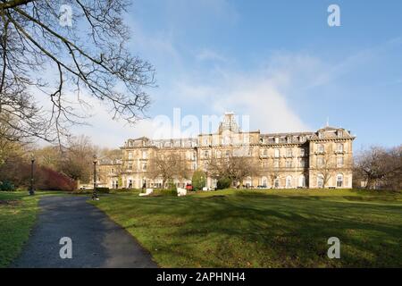 Buxton, Derbyshire, Peak District, Großbritannien: Das Palace Hotel and Spa, ein großes viktorianisches Hotel auf einem eigenen Grundstück in der Nähe des Stadtzentrums. Stockfoto