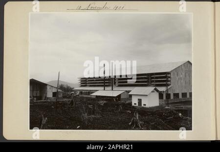 Fotoalbum Deli Maatschappij: Enterprises Boekit Malintang/Aer Puetih Beschreibung: Die neue Teefabrik bei der Firma Boekit Malintang Anmerkung: Beschriftung: 10. November 1931 Datum: 10. November 1931 Stockfoto