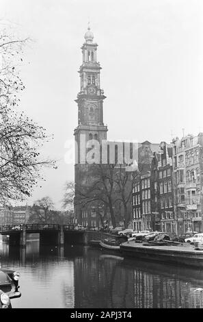Palast am Staudamm und am Westerkerk in Amsterdam Beschreibung: De Westerkerk Datum: 9. November 1965 Standort: Amsterdam, Noord-Holland Schlüsselwörter: Architektur, Kirchenbauten, Türmen Institutionenname: Westerkerk Stockfoto