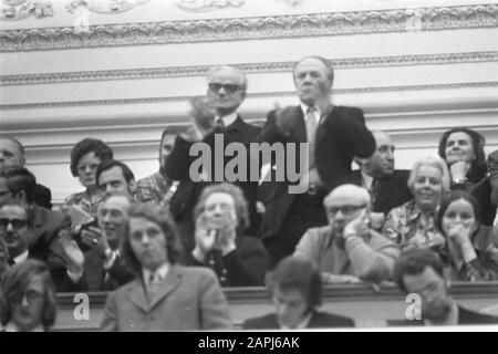 Debatte Zweite Kammer zur Veröffentlichung Von Drei van Breda, öffentliche Tribüne Datum: 29. Februar 1972 Schlagwörter: Debatten, Stände, Freigaben persönlicher Name: Drei Van Breda Institution Name: Zweite Kammer Stockfoto