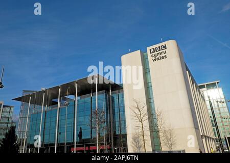 BBC Wales Cymru neue Bauarchitektur im Central Square Stadtzentrum Cardiff Wales UK KATHY DEWITT Stockfoto