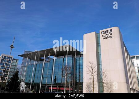 BBC Wales Cymru neue Bauarchitektur im Central Square Stadtzentrum Cardiff Wales UK KATHY DEWITT Stockfoto