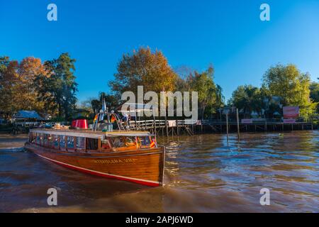 Ausflug mit dem Boot durch das La Plata Delta, Tigre, Den Großraum Buenos Aires, Argentinien, Lateinamerika Stockfoto
