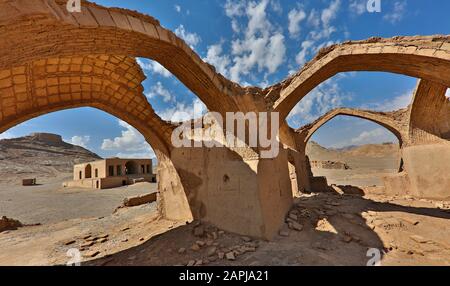 Überreste zoroastrianischer Tempel und Siedlungen in Yazd, Iran Stockfoto