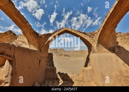 Überreste zoroastrianischer Tempel und Siedlungen in Yazd, Iran Stockfoto