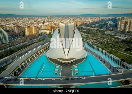 Luftaufnahme des Opernhauses in Valencia Teil des futuristischen Projekts Science and Art City Stockfoto