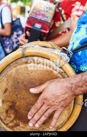 Straßenmusiker in der Dominikanischen Republik. Santo Domingo Stockfoto