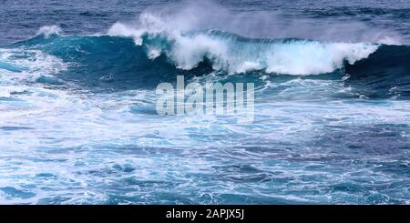 Surfen Sie in Las Palmas de Gran Canaria Stockfoto