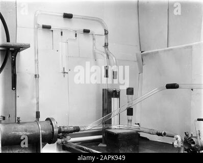 9x12 Testeinrichtung im Labor Datum: Undatierte Schlüsselwörter: Labors Stockfoto