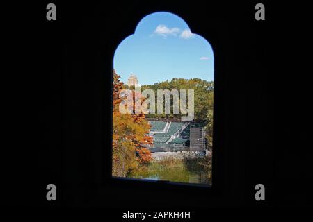 Zentrale Parktheater vom Belvedere-Fenster Stockfoto